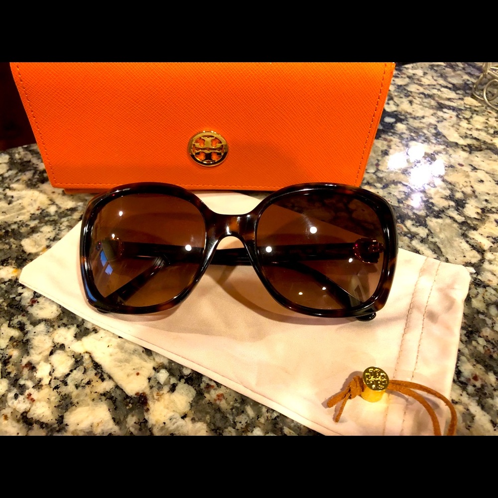 Tory Burch Tortoise Gemini Chain Link 2 Sunglasses